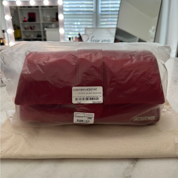 Jacquemus Deep Red - Picture 7 of 8